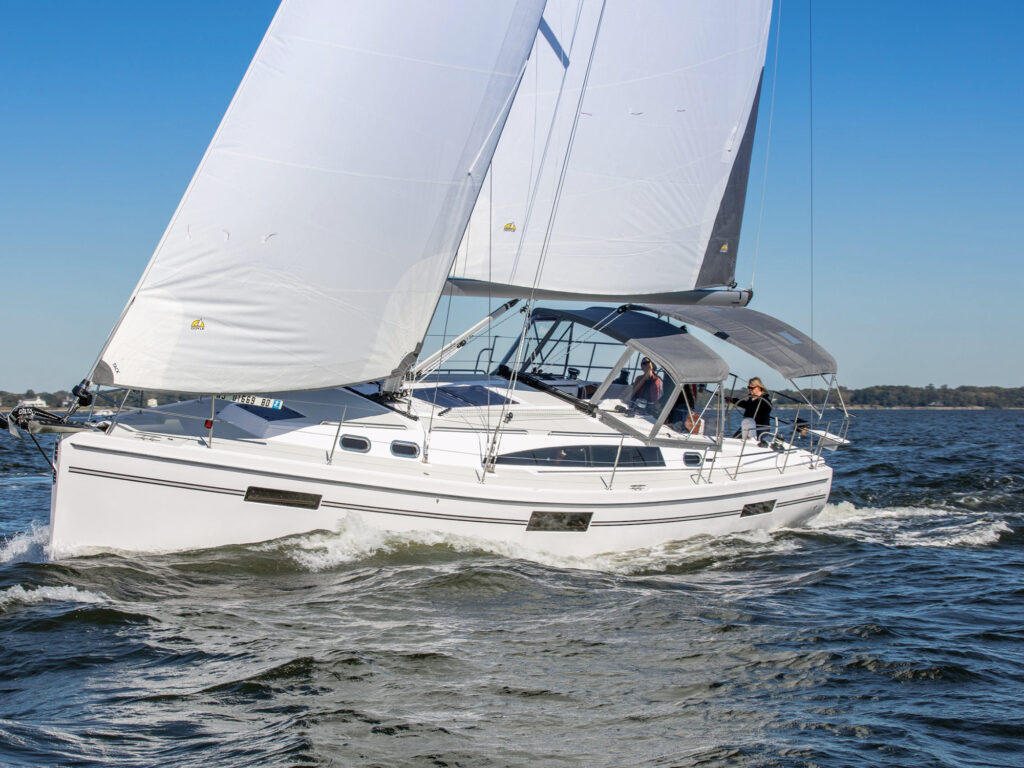 Catalina 6 Series exterior