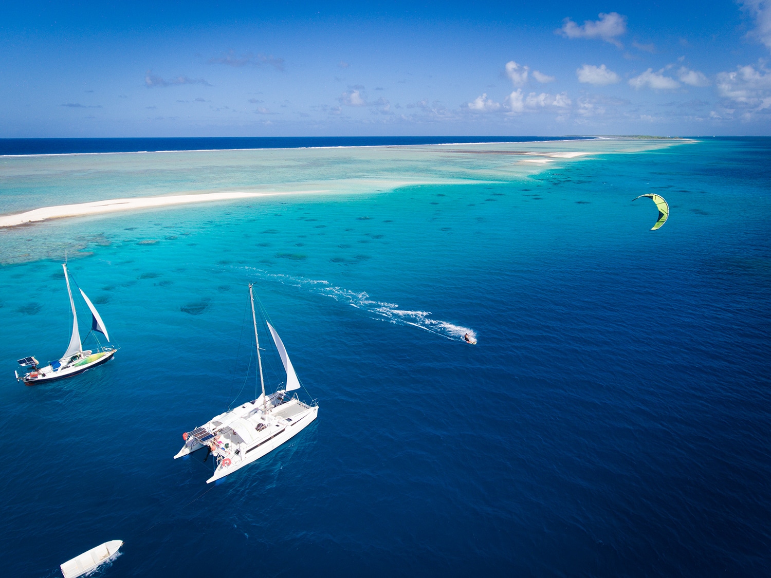 Kiting While Cruising | Cruising World