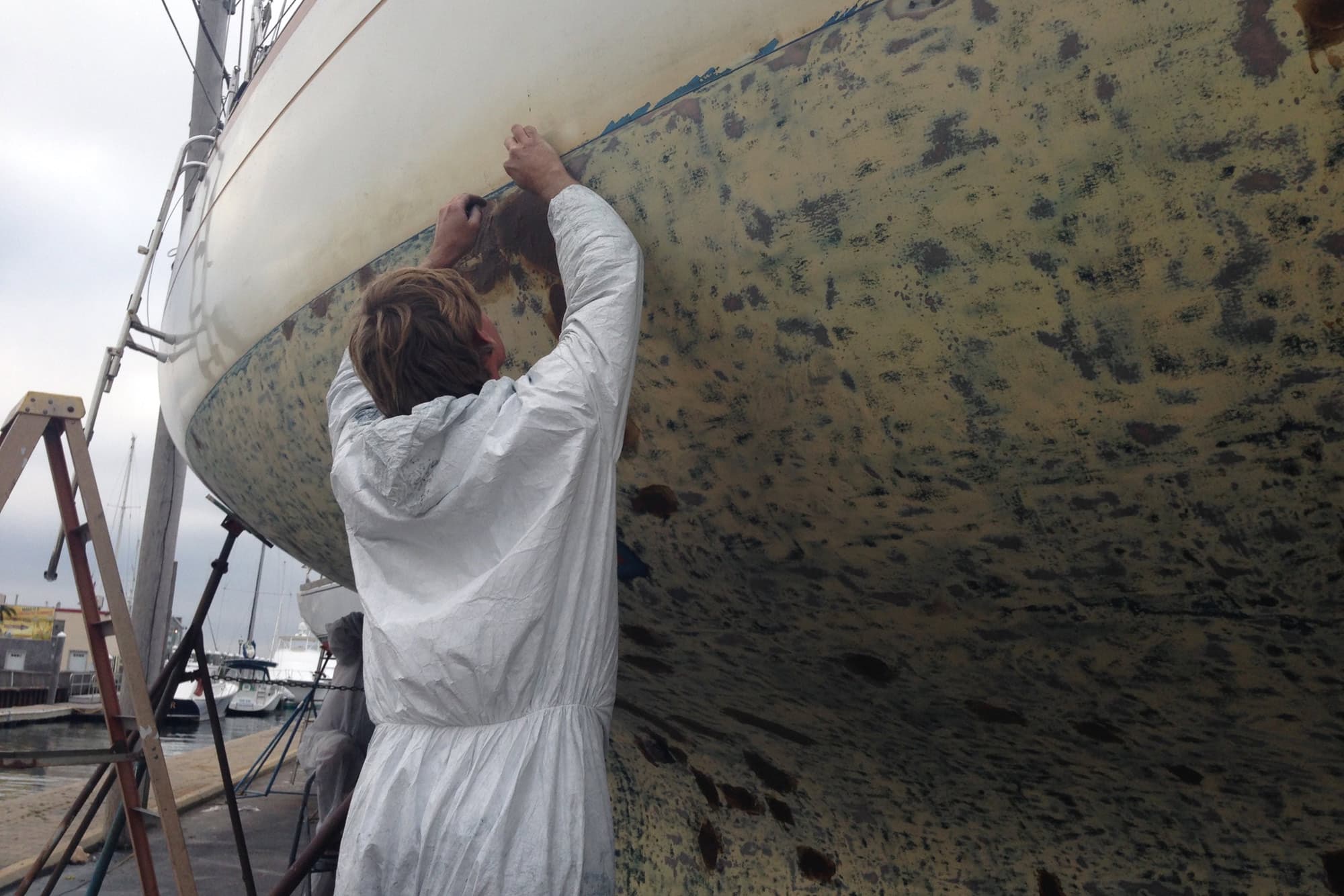 bottom paint removal sailboat