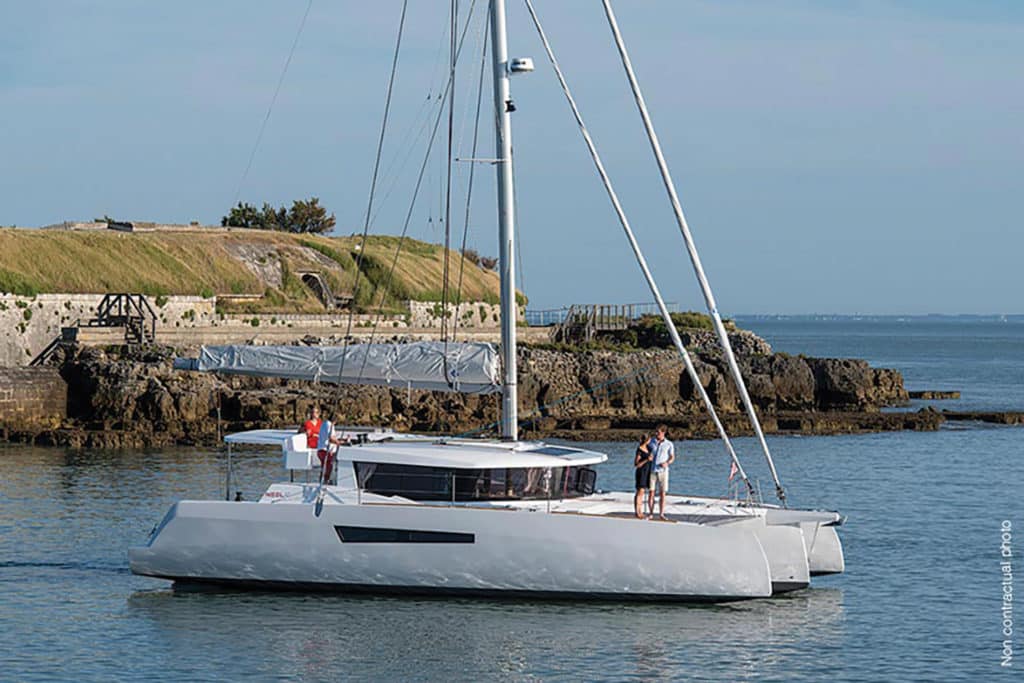 Trimaran Yacht Charter