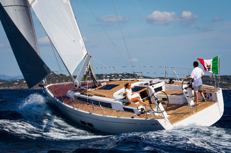 Grand Soleil 43 The Grand Soleil 43 marries style and performance in an elegant but fast cruiser. Drafted by the same designer who created numerous America's Cup boats, the 43 is the ideal racer/cruiser, able to comfortably keep pace without sacrificing luxury. A sturdy keel combined with a balanced rig ensures that will cruise past your competition in comfort and safety. A simple layout also proves easy to handle short-handed. For more information, visit the Grand Soleil website.