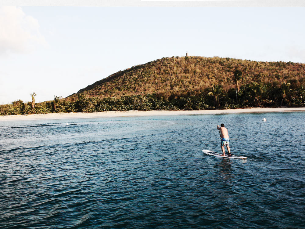 Paddleboarding in Bahua de Toruga