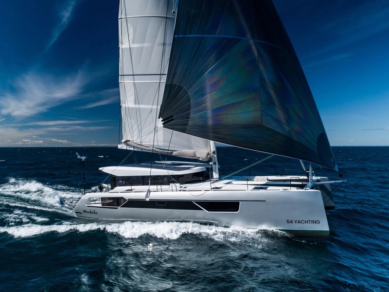 Windelo 54 on the water