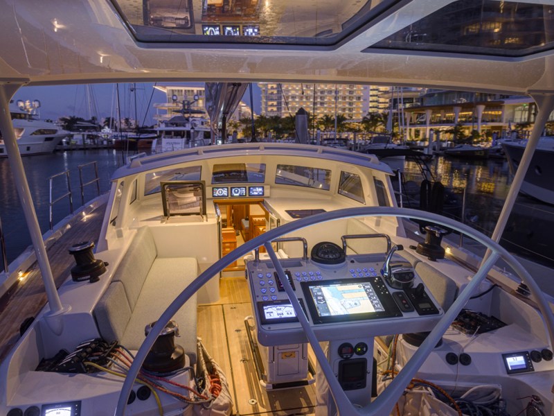 Cirrus cockpit