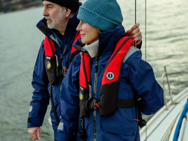 Atlas 190 DLX Hammar Life Jacket