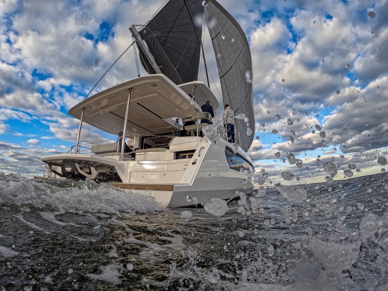 Leopard 46 aft